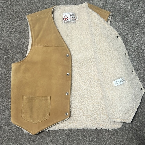Vintage The Leather Shop Sears Mens Tan Vest Suede Snap Sherpa Western Large - Picture 3 of 5